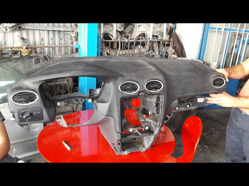 Ford focus 2 çıkma ön göğüs
